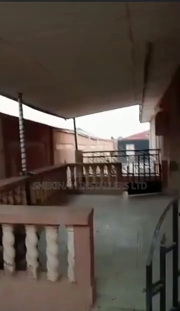 Furnished 5bdrm Block of Flats in Kute, Ibadan for sale