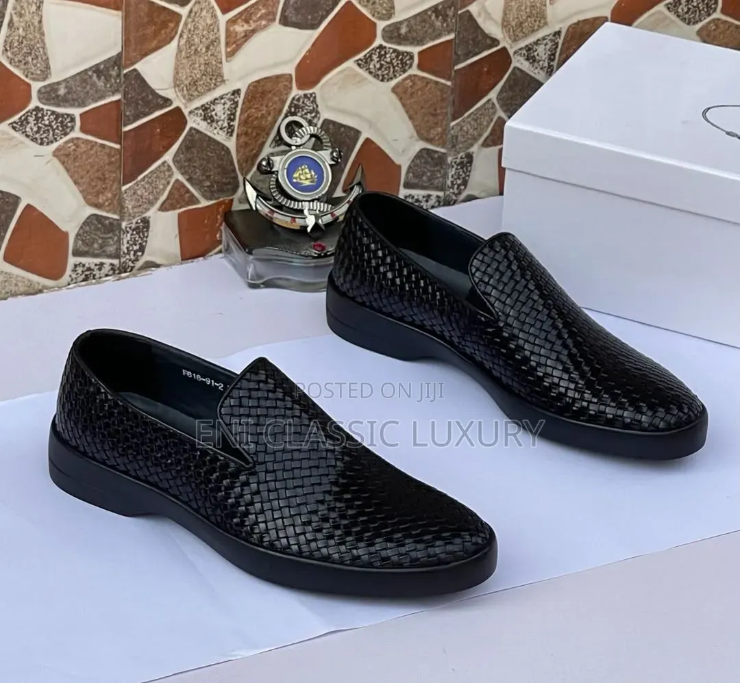 Prada Luxury Men's Shoes Collection Best Quality Well Banded Package