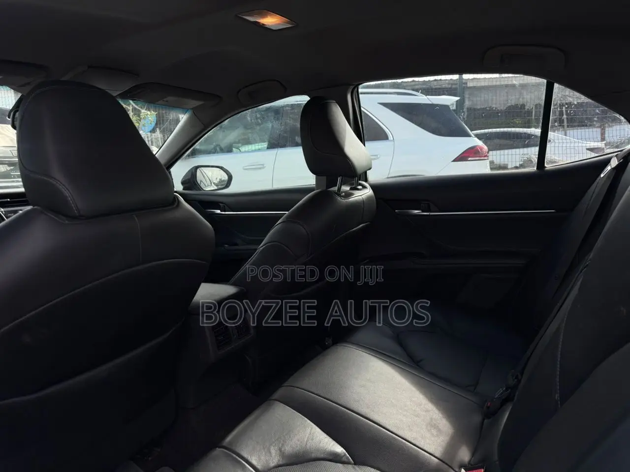 Toyota Camry 2018 White