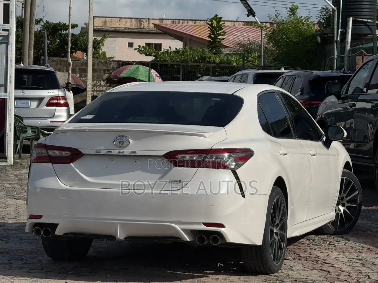 Toyota Camry 2018 White