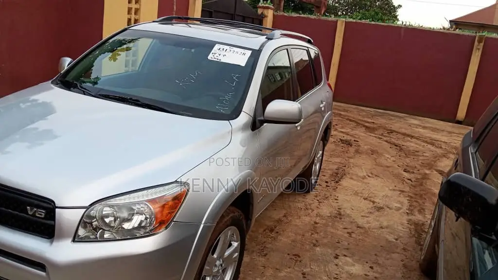 Toyota RAV4 Sport 2007 Silver