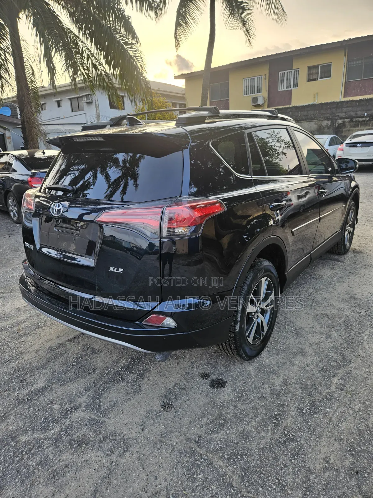 Toyota RAV4 2017 Blue