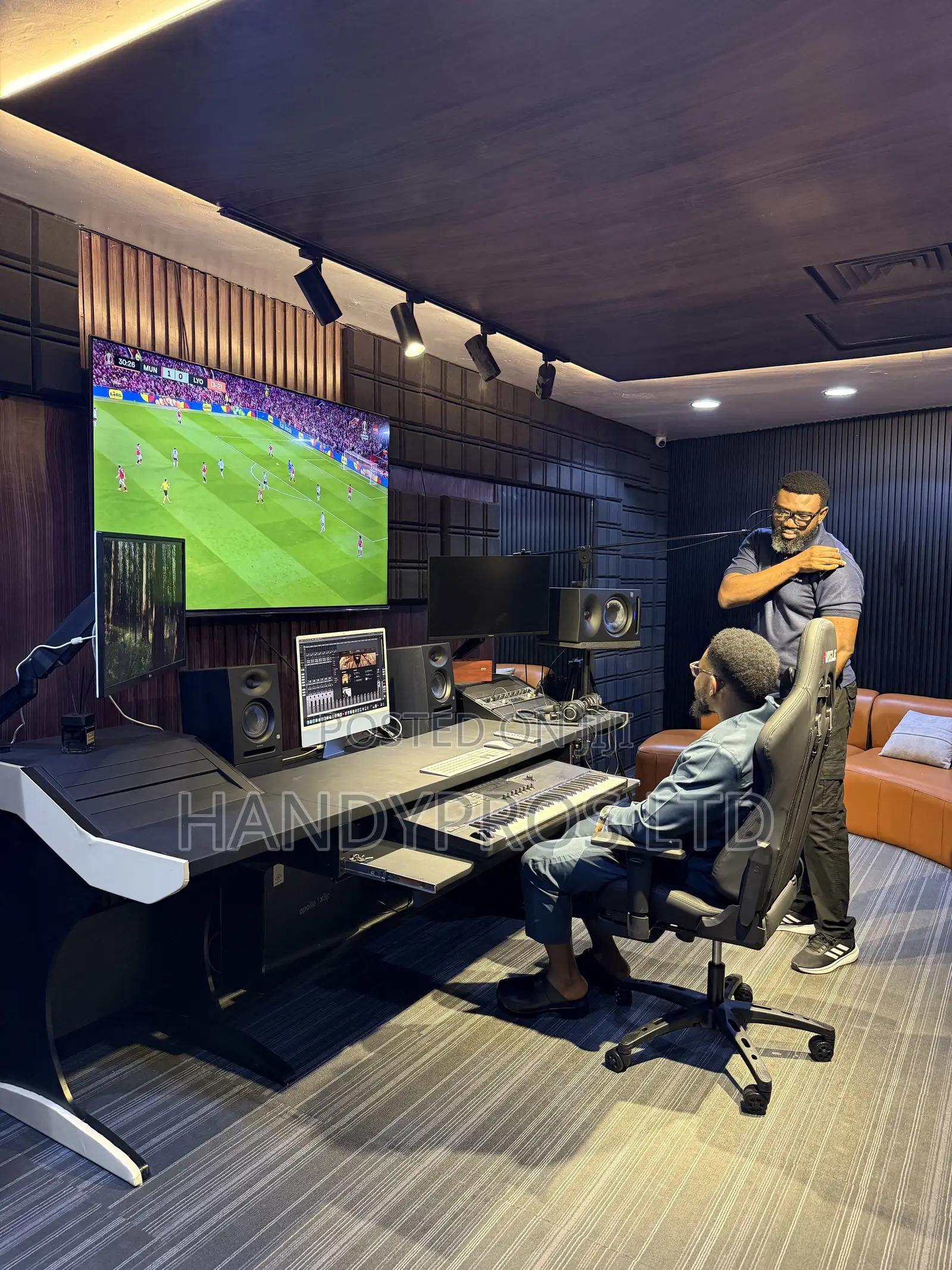 Music Recording Studio Vi Lagos – Full Production, Mixing Career Int