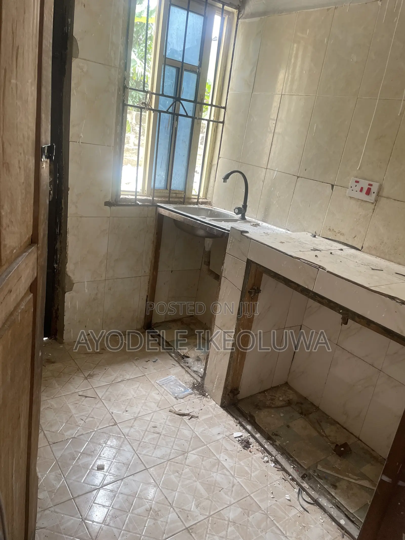 Mini Flat in Ayobo for rent