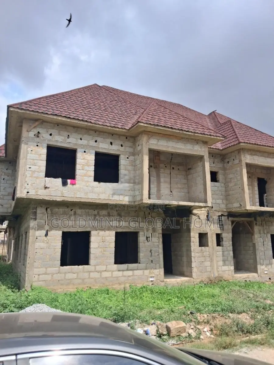 4bdrm Duplex in Lugbe District., FHA for sale