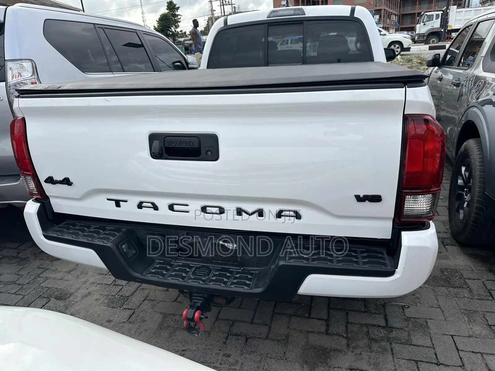 Toyota Tacoma SR5 Double Cab 6' Bed AT 2024 Off white