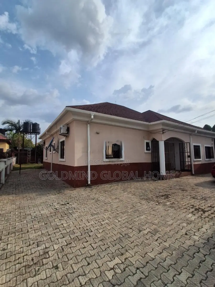 Furnished 3bdrm Bungalow in Lugbe District., FHA for sale