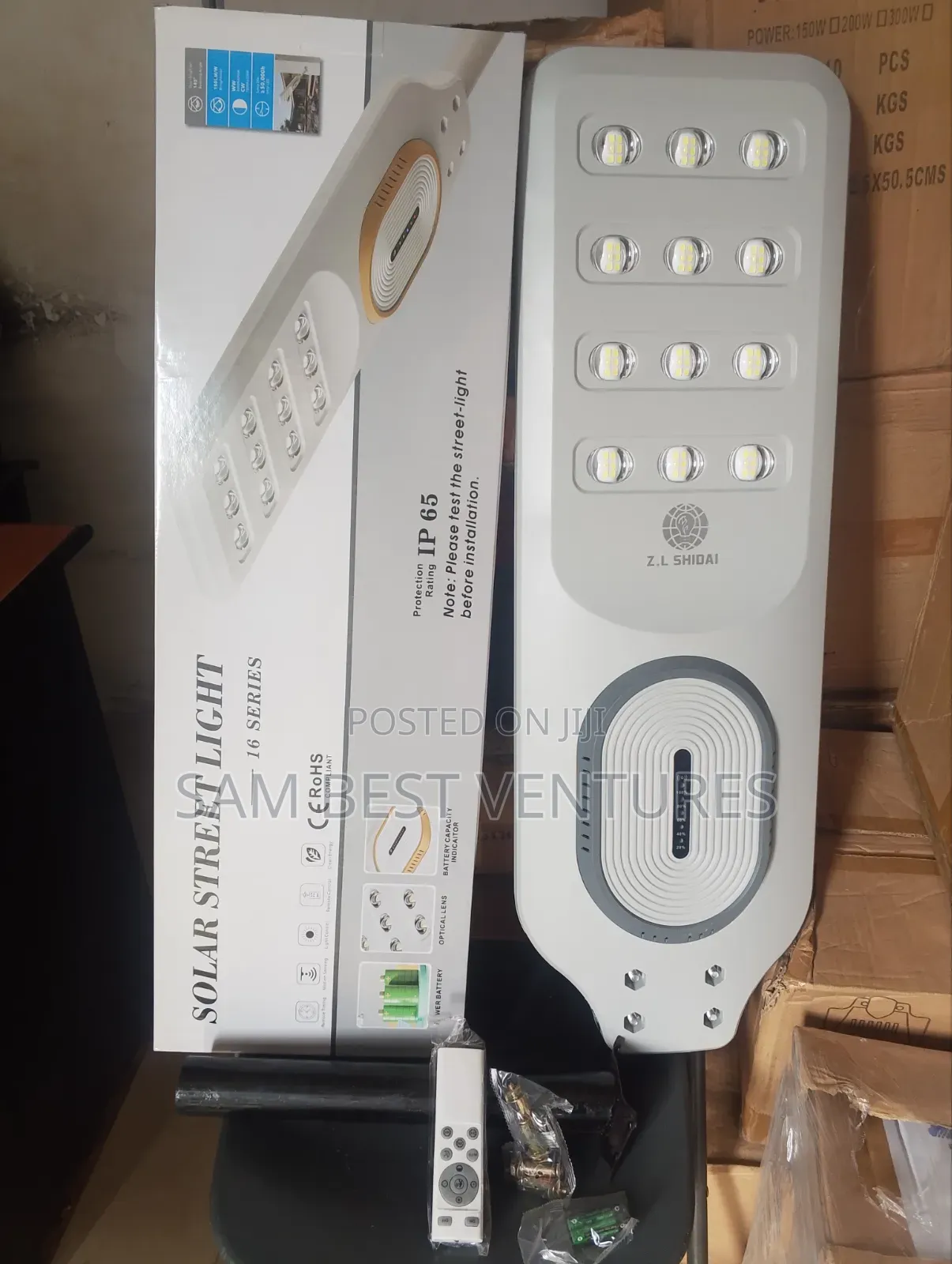 12 Eyes Solar Street Lights