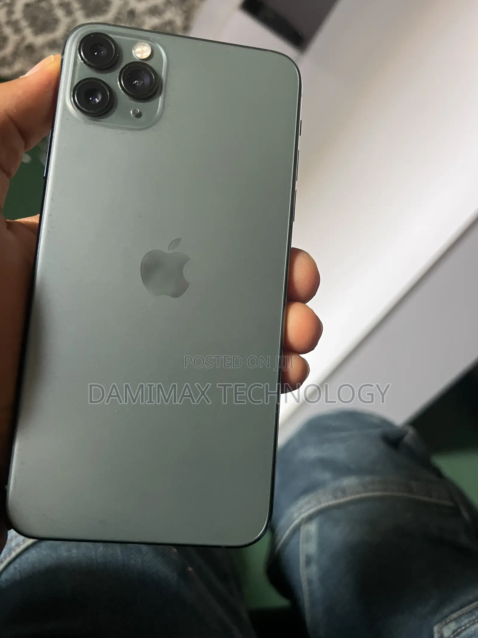 Apple iPhone 11 Pro Max 64 GB Green