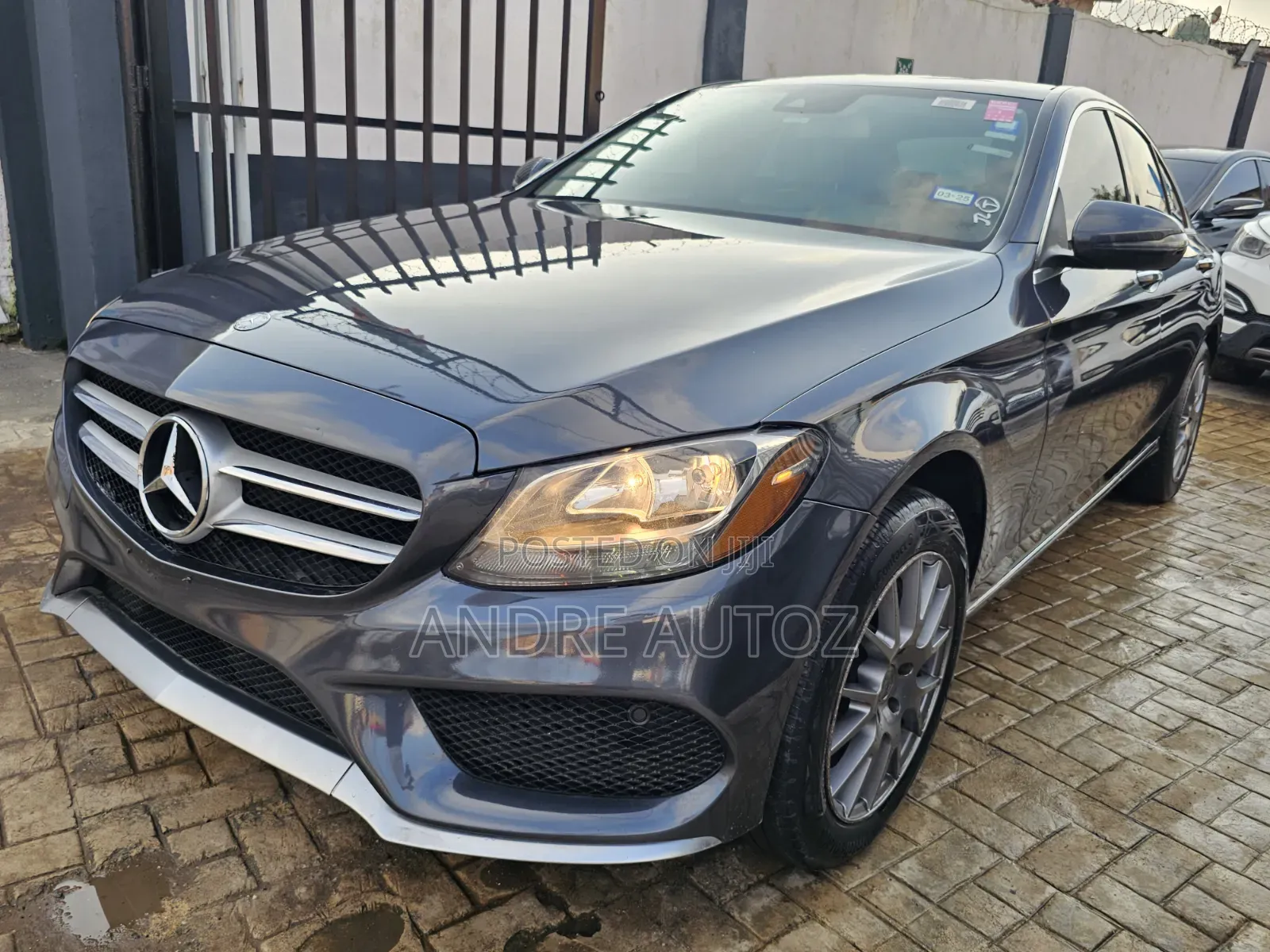 Mercedes-Benz C300 2016 Gray