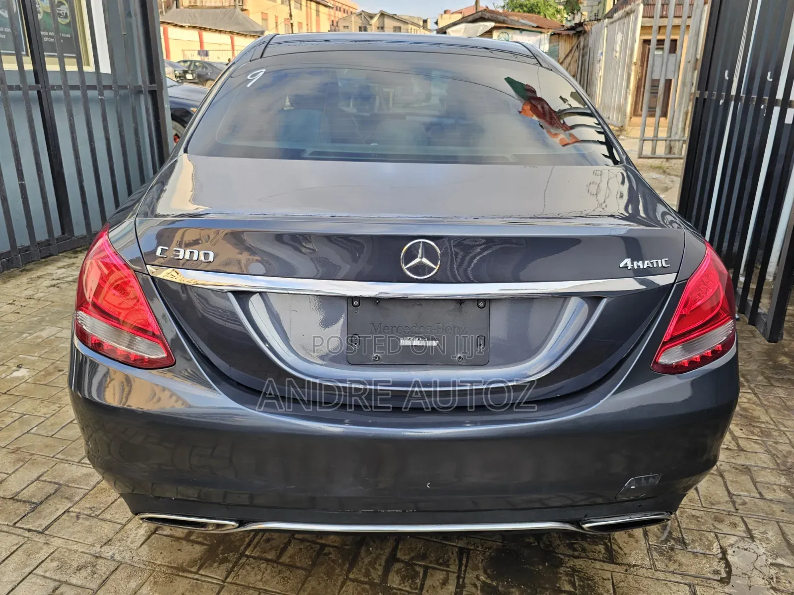 Mercedes-Benz C300 2016 Gray