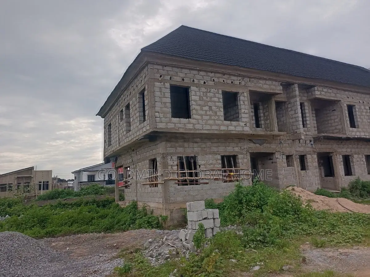 3bdrm Duplex in Lugbe District. for sale