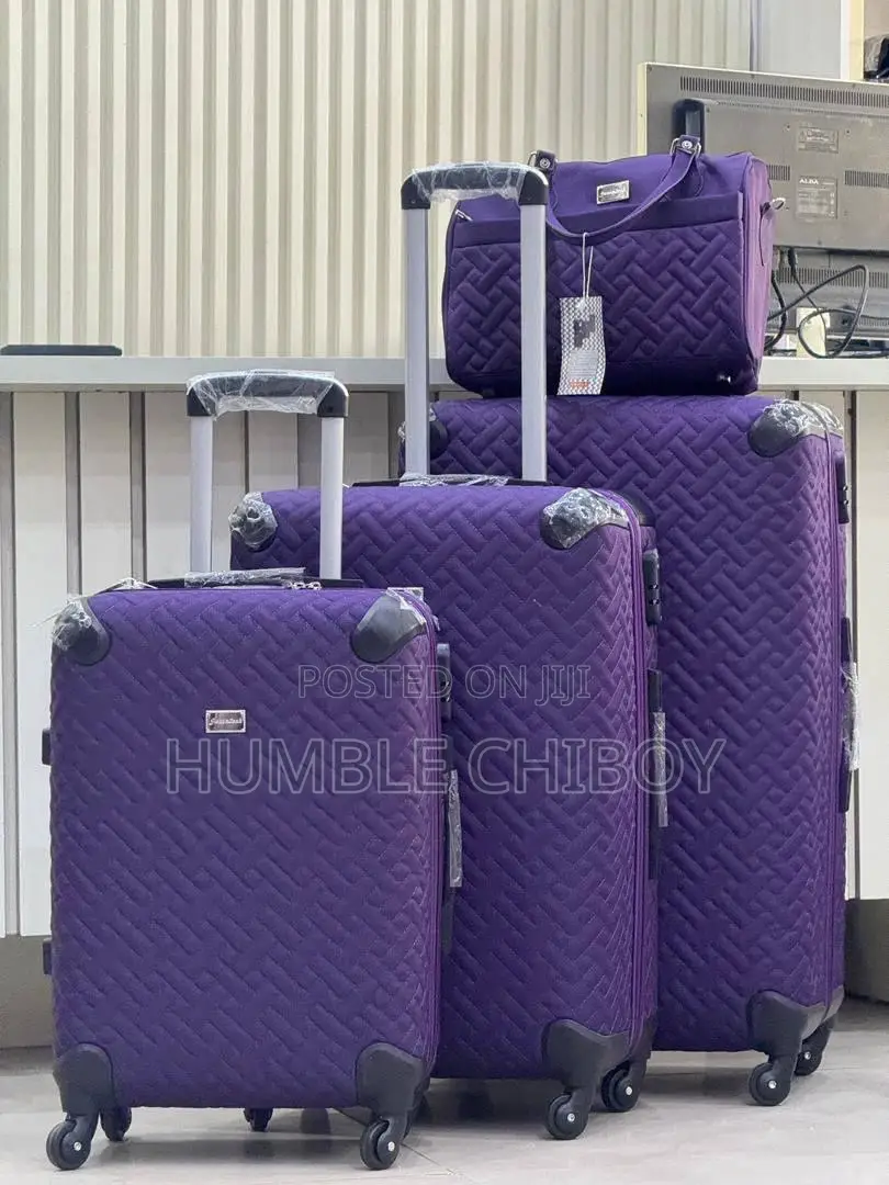 Quality Set of 3 Luggages