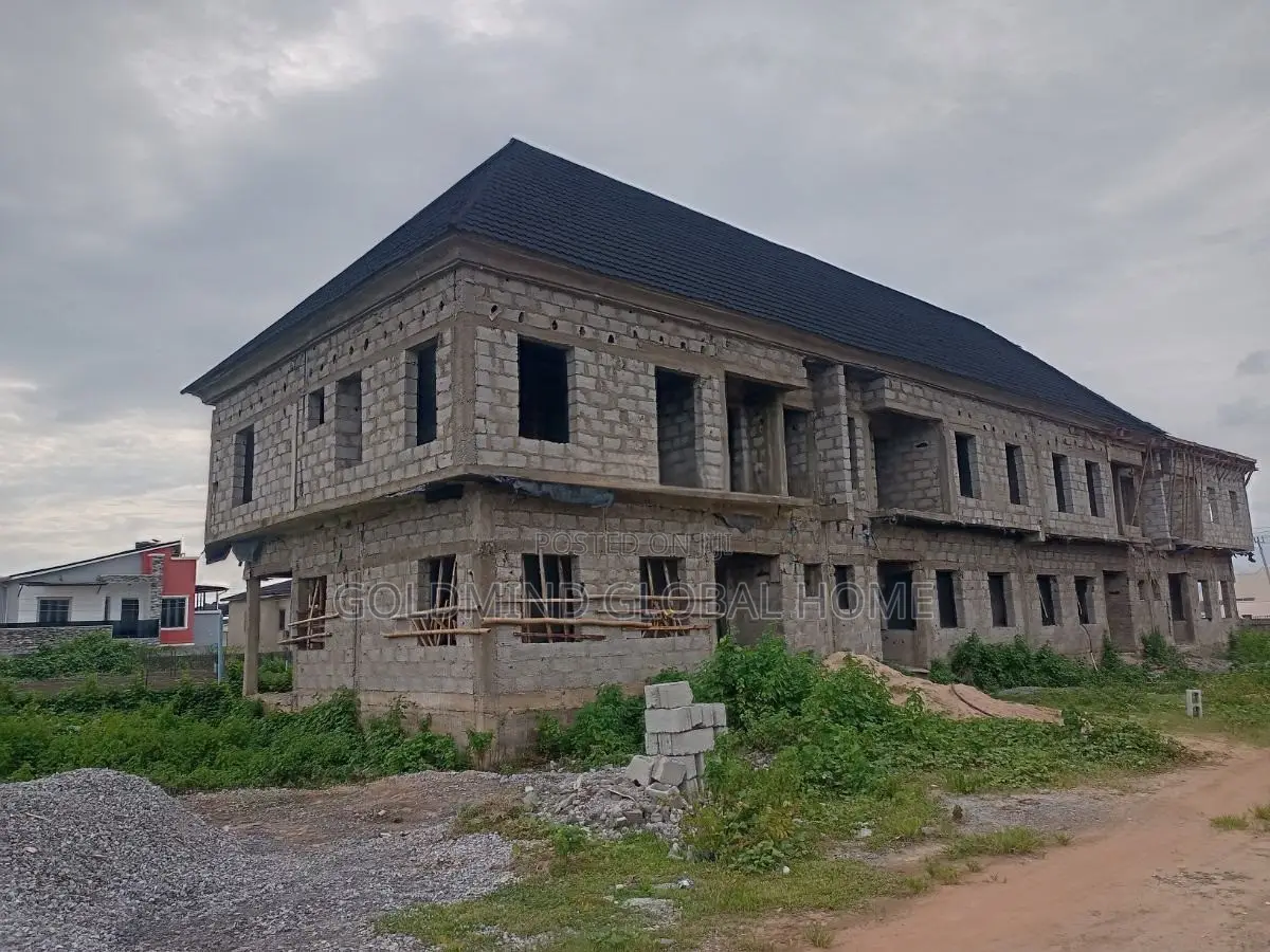 3bdrm Duplex in Lugbe District. for sale