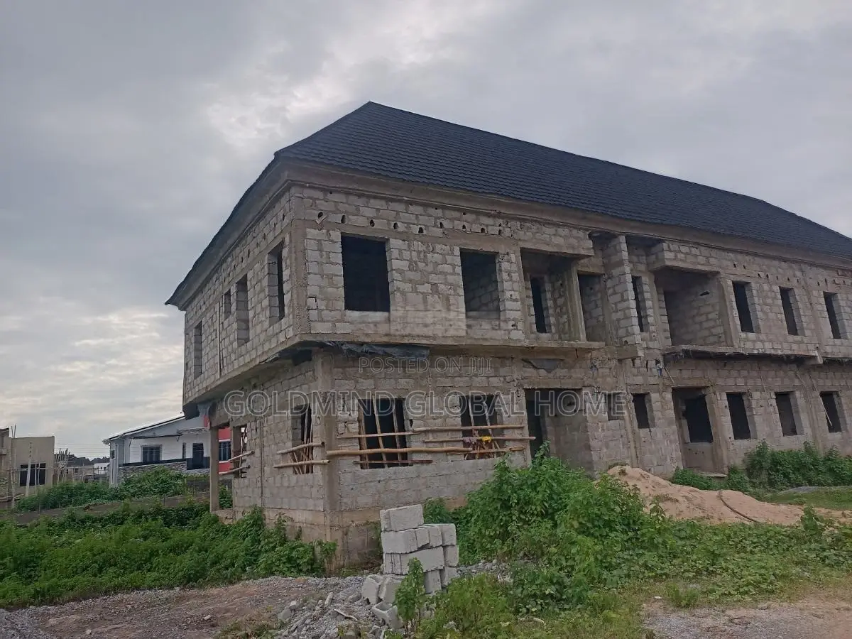 3bdrm Duplex in Lugbe District. for sale