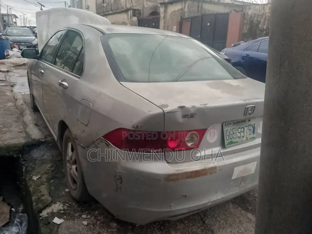 Honda Accord 2006 Silver