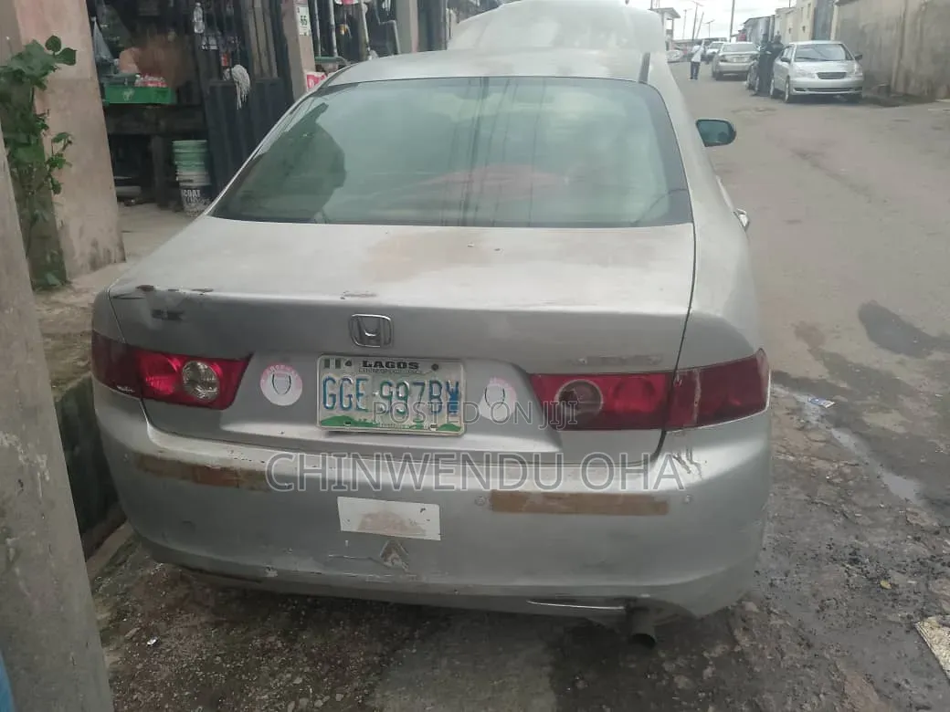 Honda Accord 2006 Silver