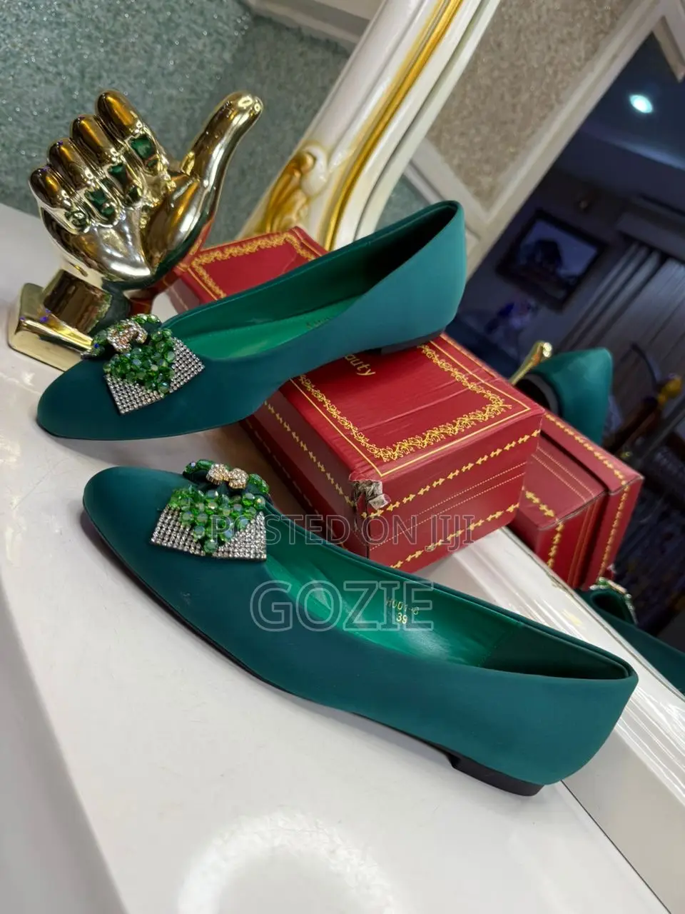 Luxury Plus Size Flat Shoes