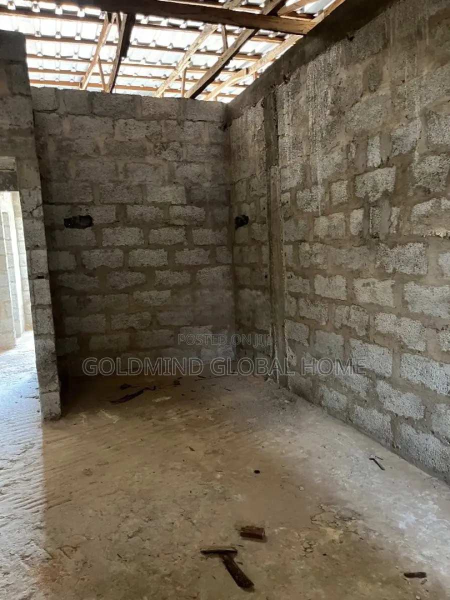 3bdrm Duplex in Lugbe District., FHA for sale