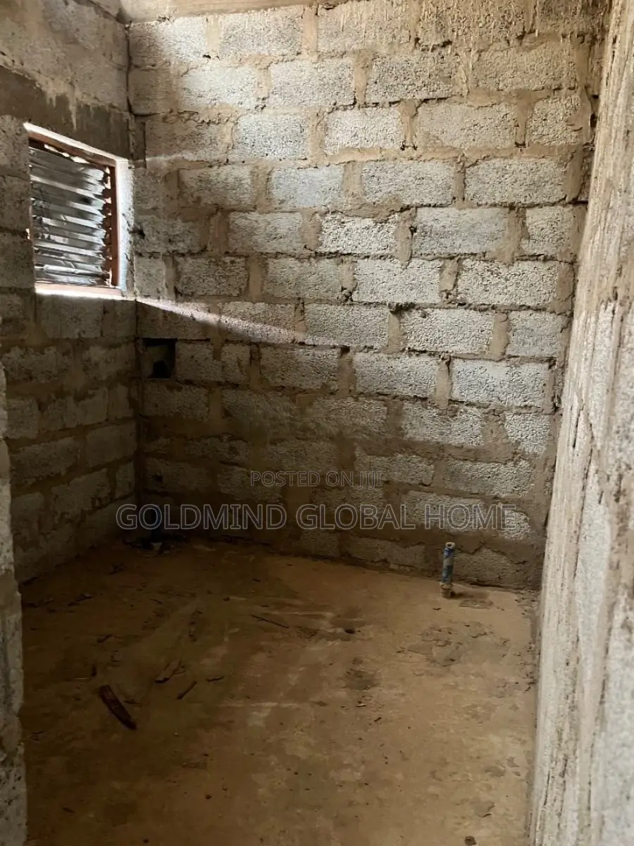 3bdrm Duplex in Lugbe District., FHA for sale