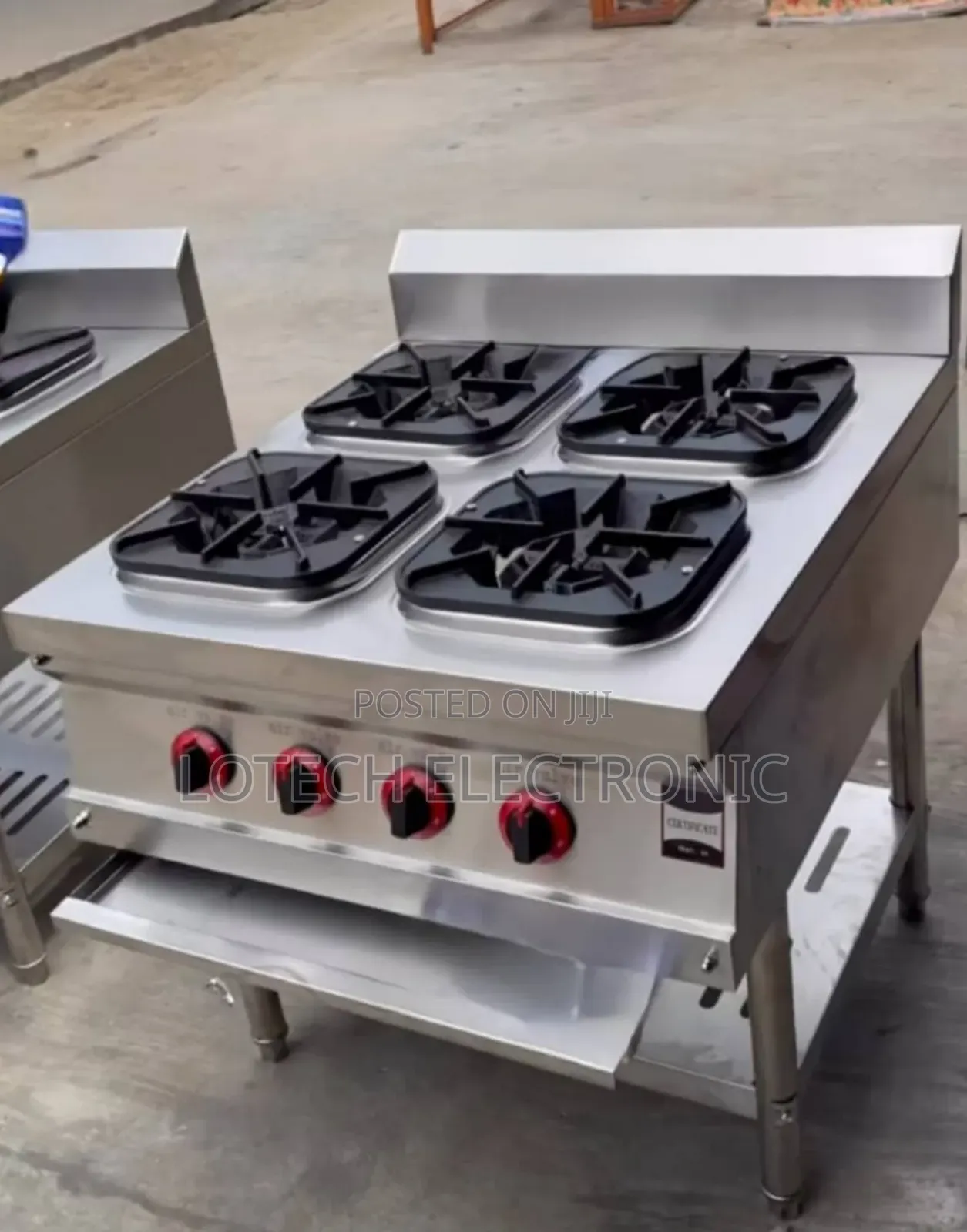 Heavy-Duty Industrial Standing Gas Cooker With 4 Powerful Burners