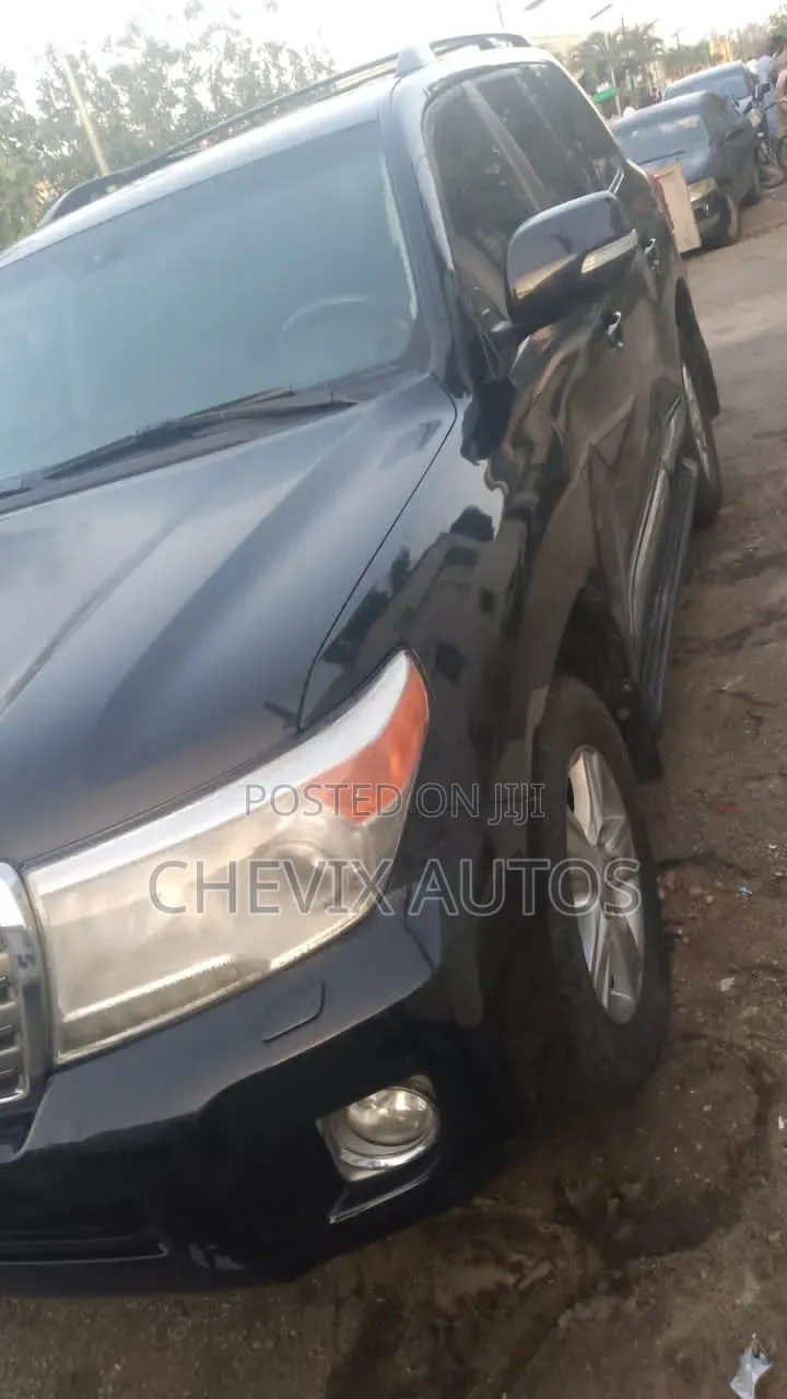 Toyota Land Cruiser 2015 Black