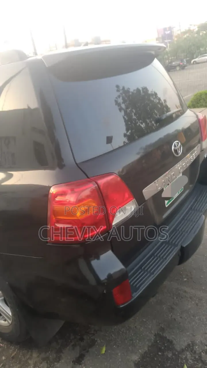 Toyota Land Cruiser 2015 Black