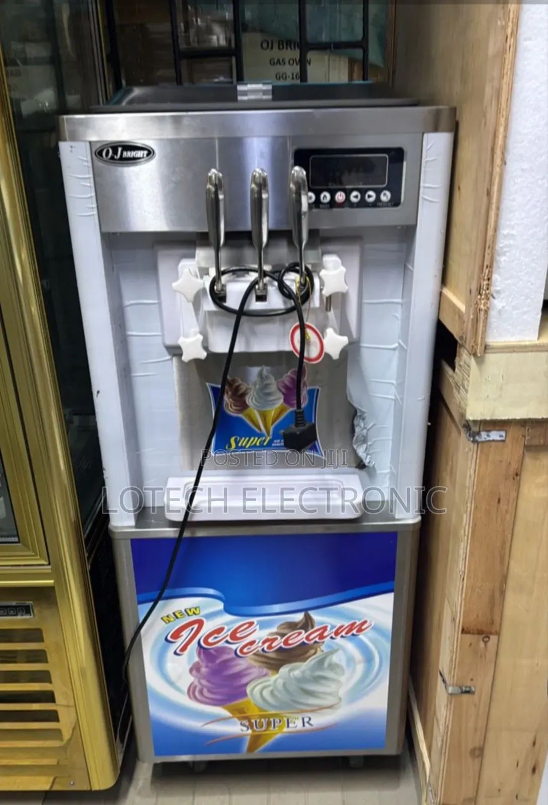 Standing Ice Cream Machine – Heavy-Duty Stainless Steel Body, Durable