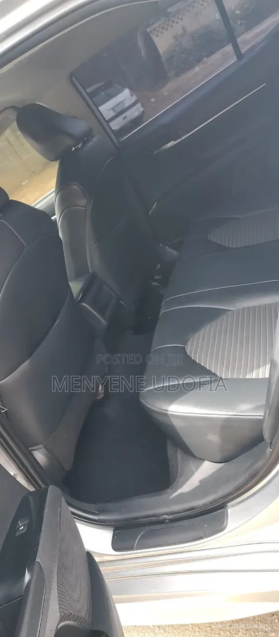Toyota Camry 2019 Gray