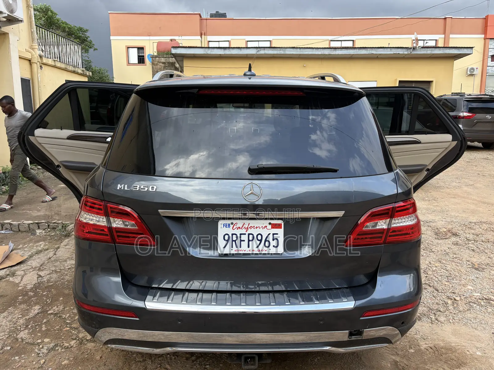 Mercedes-Benz M Class ML350 4MATIC 4dr SUV AWD (3.5L 6cyl 7A) 2015 Gray