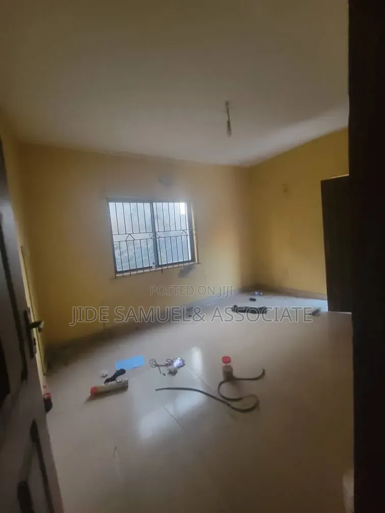 Mini Flat in Ayobo for rent