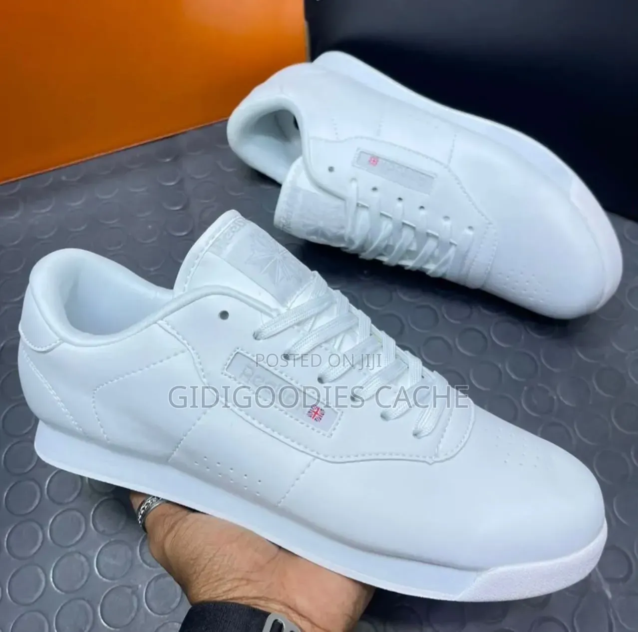 Men's Classic Retro Leather Sneakers Size 40-46