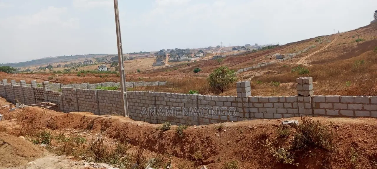 Distress Sale 250sqm Fcda Approved Guzape Lands | DPC Level