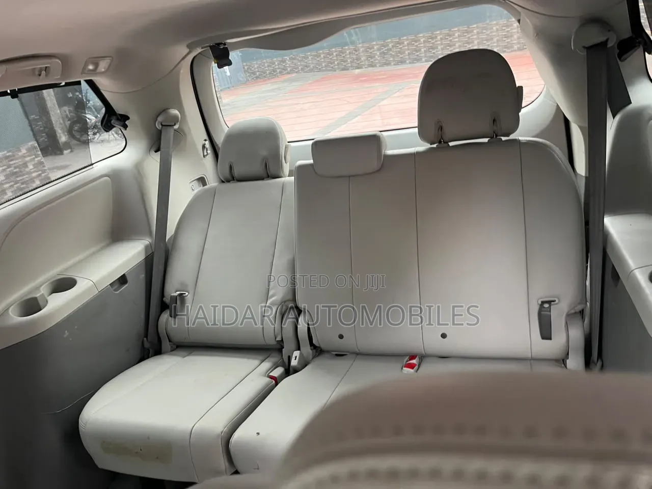 Toyota Sienna 2014 Blue
