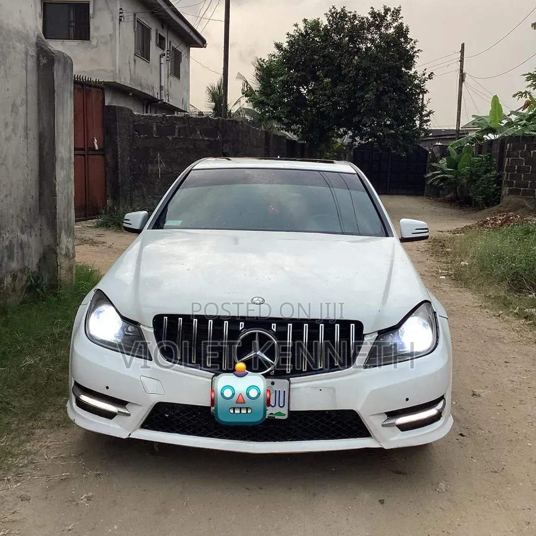 Mercedes-Benz C300 2009 White