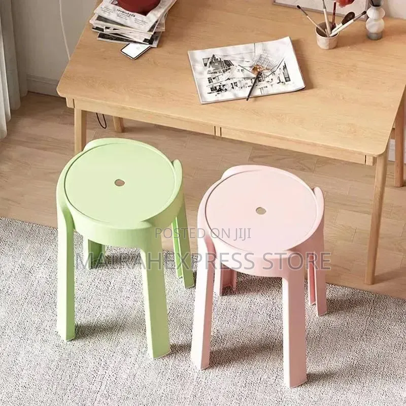 Round Bar Mobile Foot Stool T361