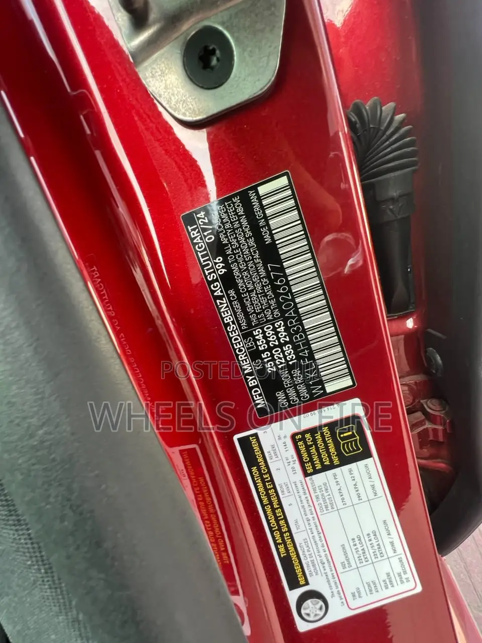 Mercedes-Benz E350 2025 Red