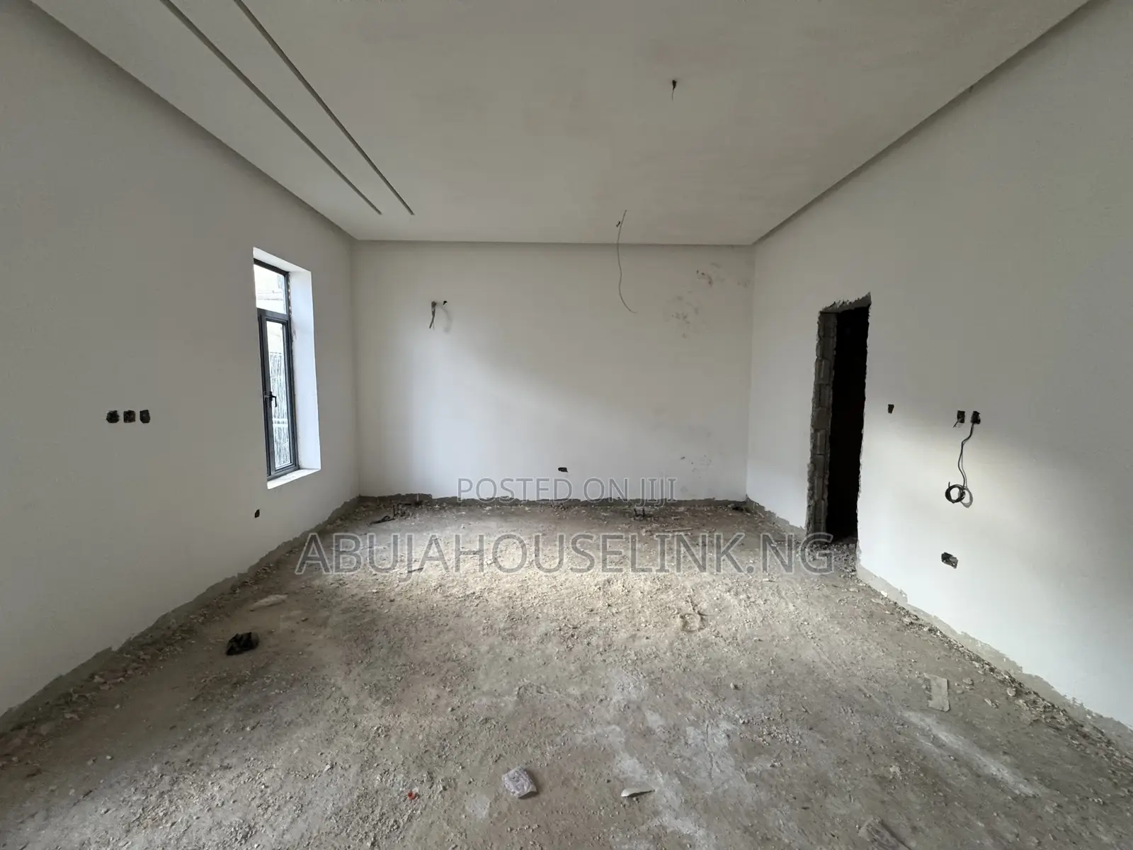 6bdrm Duplex in Guzape Main Abuja for sale