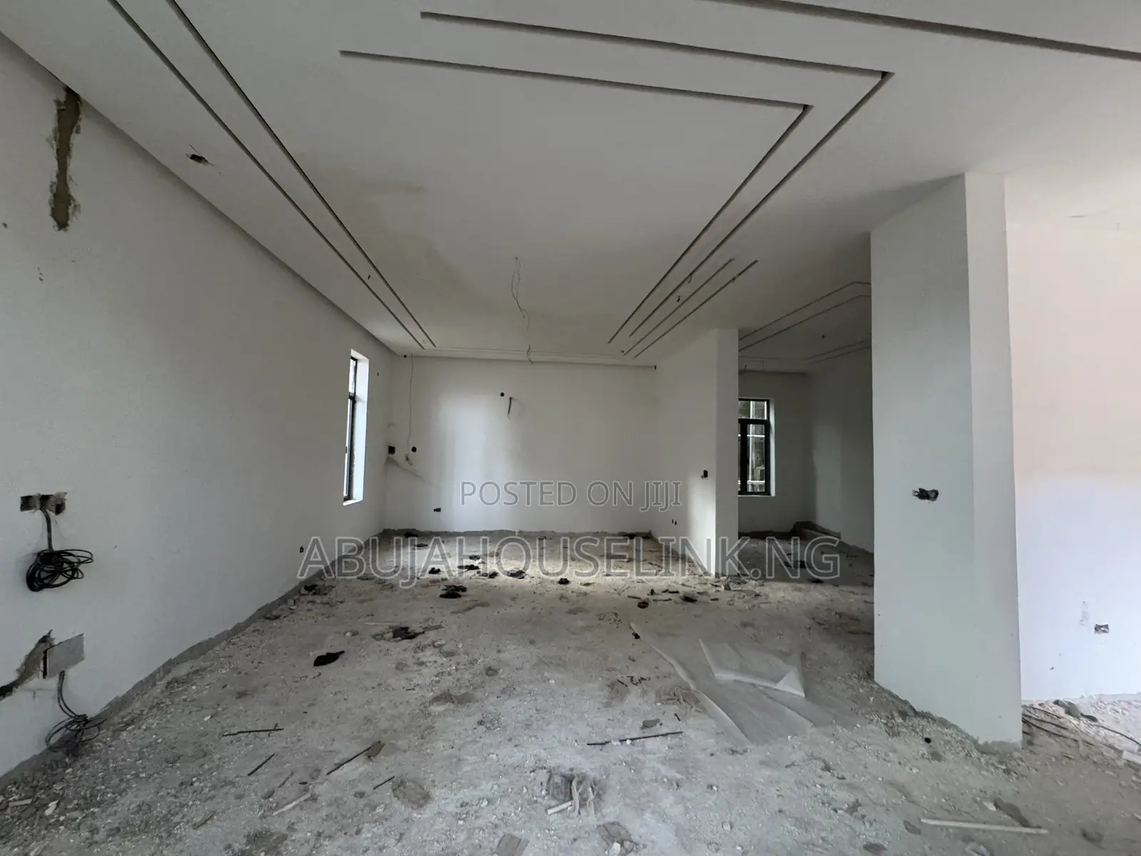 6bdrm Duplex in Guzape Main Abuja for sale