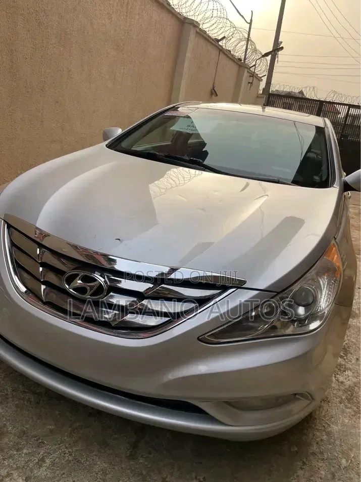 Hyundai Sonata 2013 Gold