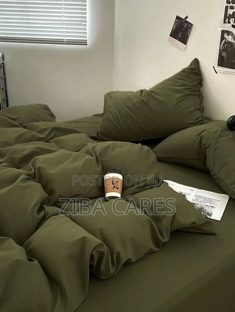Army Green Bedsheet Pillowcase and Duvet Set 6x6