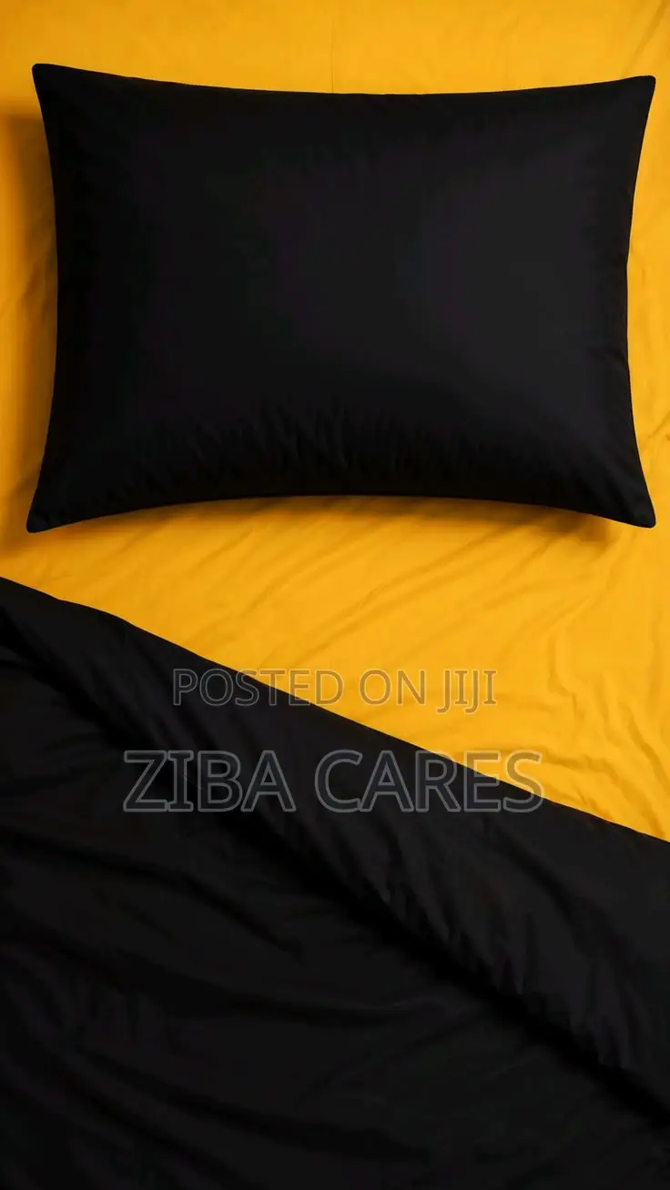 Combination of Black and Yellow Beddings Set With Duvet ,Pillowcase
