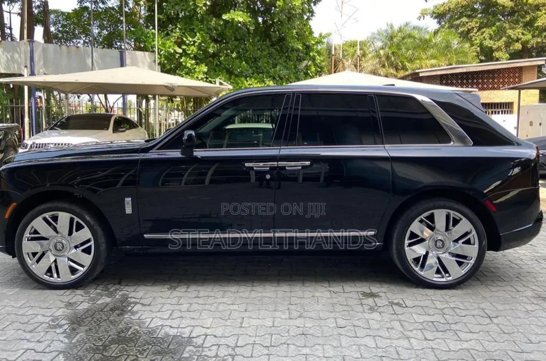 New Rolls-Royce Cullinan 2025 Black