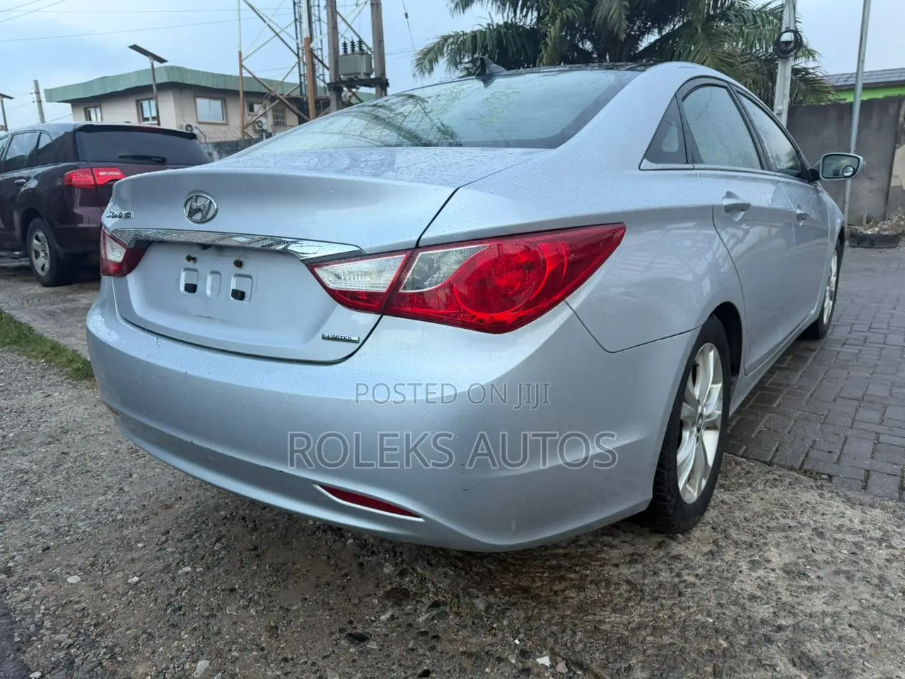 Hyundai Sonata Limited Sedan FWD (2.4L 4cyl 6A) 2012 Silver