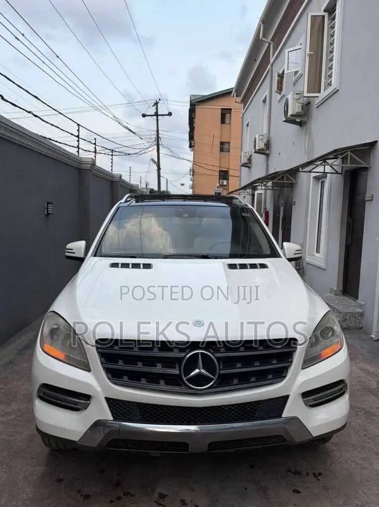 Mercedes-Benz M Class ML350 4MATIC 4dr SUV AWD (3.5L 6cyl 7A) 2014