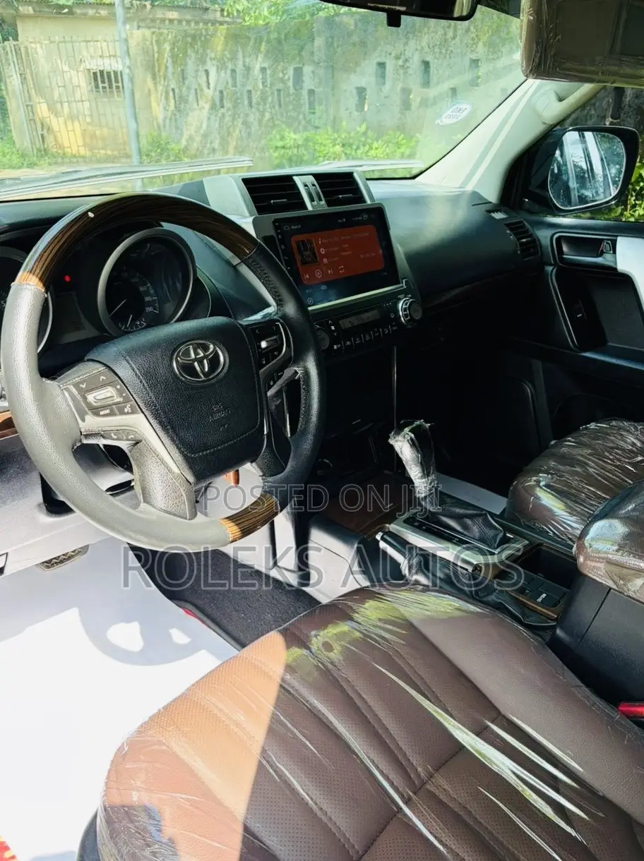 Toyota Land Cruiser Prado 4.0 Petrol TX-L 2015 Black