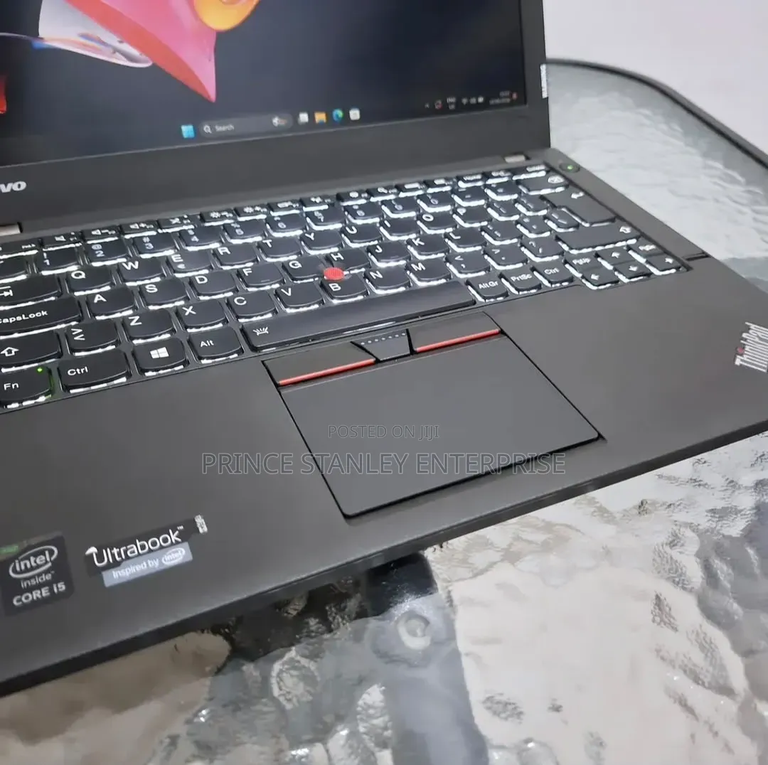 New Laptop Lenovo ThinkPad X250 8GB Intel Core i5 SSD 128GB