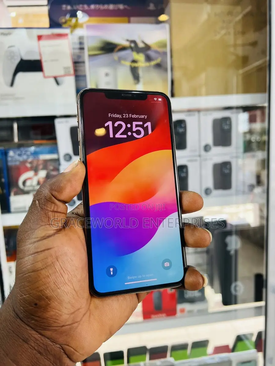 Apple iPhone 11 Pro Max 64 GB White