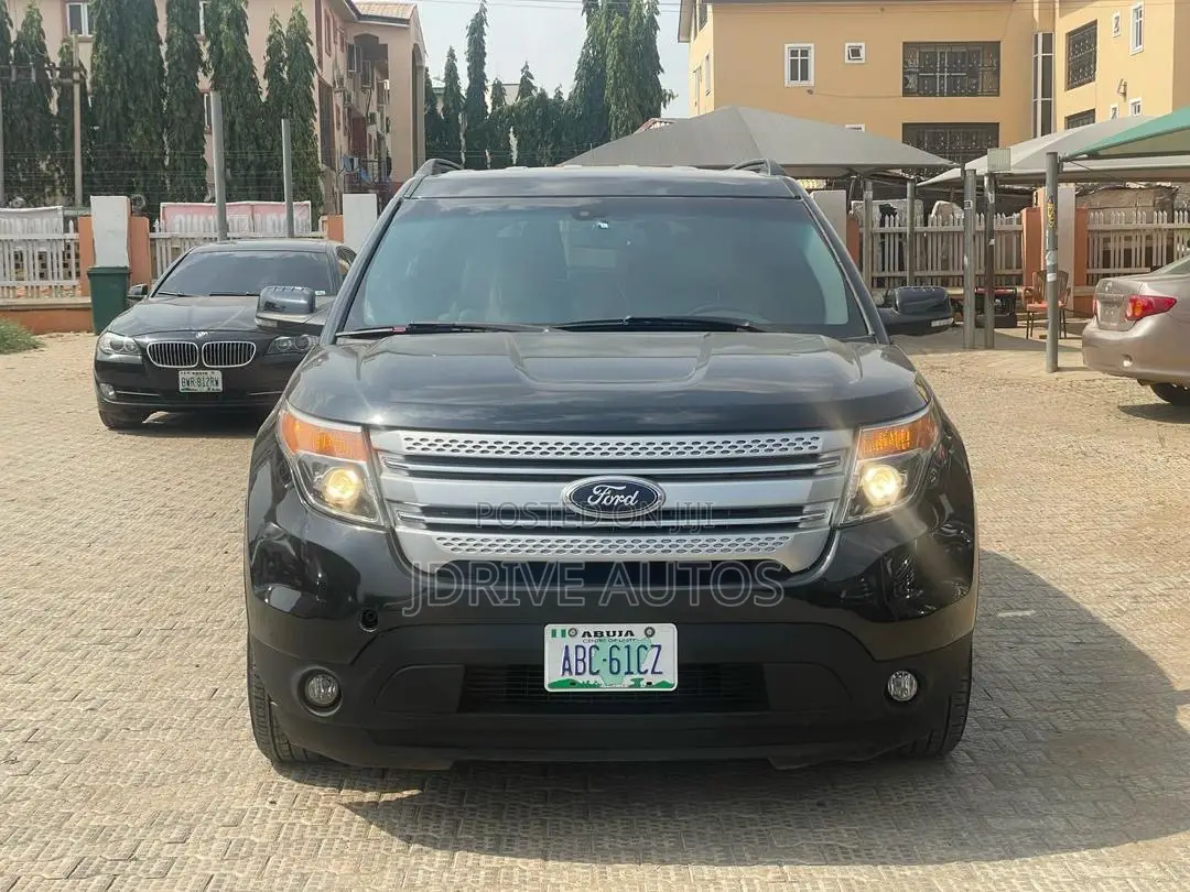 Ford Explorer Base 4dr 4x4 (3.5L 6cyl 6A) 2013 Black
