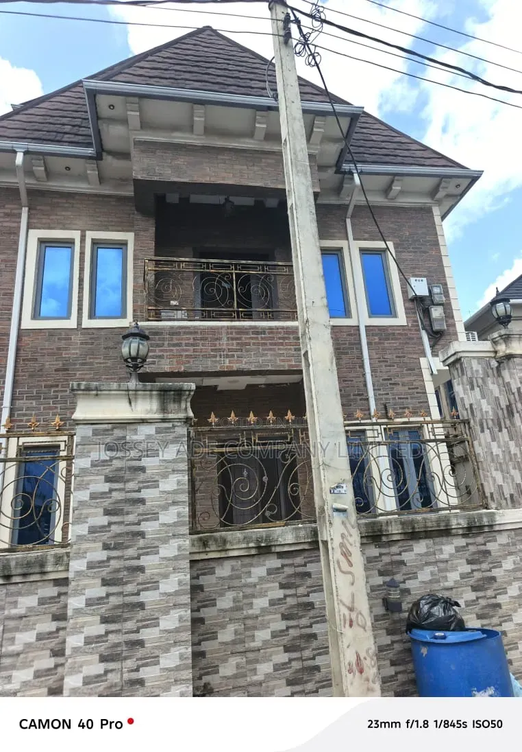 Furnished 4bdrm Duplex in Iseri Olofin for sale